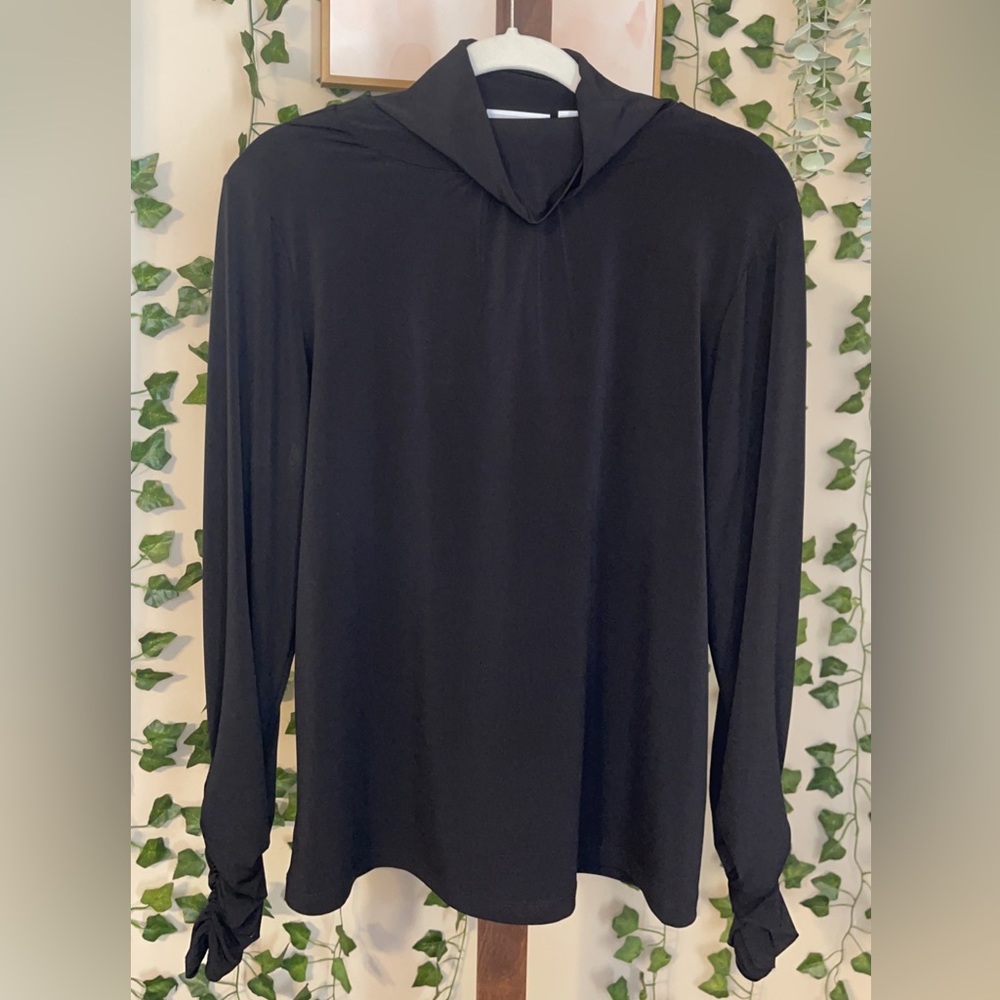 Black Susan Graver Long Sleeved Turtle Neck